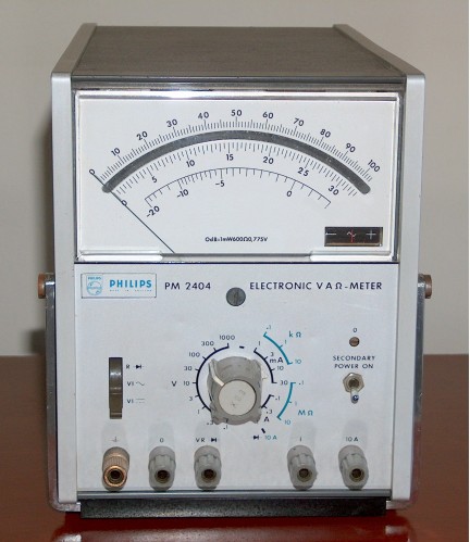 Electronic Multimeter (VTVM), PHILIPS, Model PM 2404