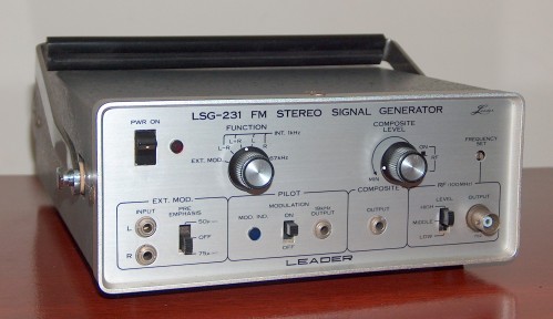 FM Stereo Signal Generator, LEADER, Model LSG-231